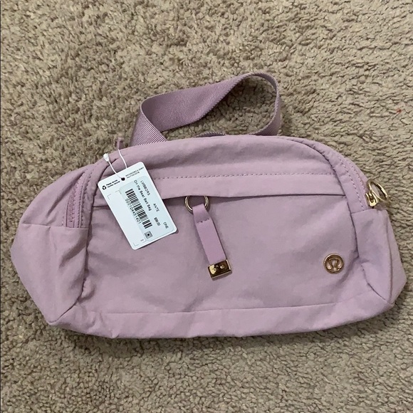 lululemon athletica Handbags - Lululemon on the beat belt bag